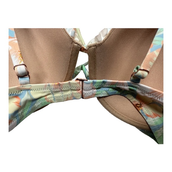 Shade and Shore Floral Bikini Top With Small Ruffle and Bow Size 34DD - Picture 2 of 6